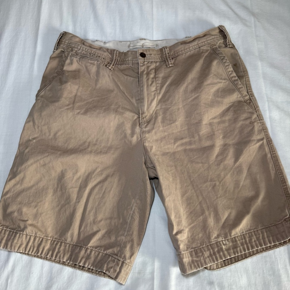 Polo Ralph Lauren Shorts Men's Khaki  Size 34 Relaxed Fit Chino Shorts 9” Inseam